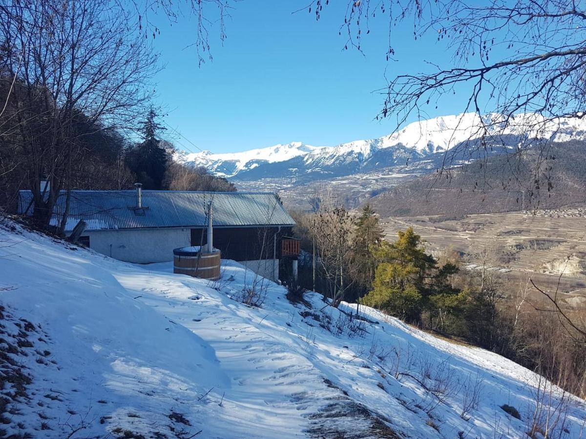 Eco Lodge With Jacuzzi And View In The Swiss Alps Grône Esterno foto