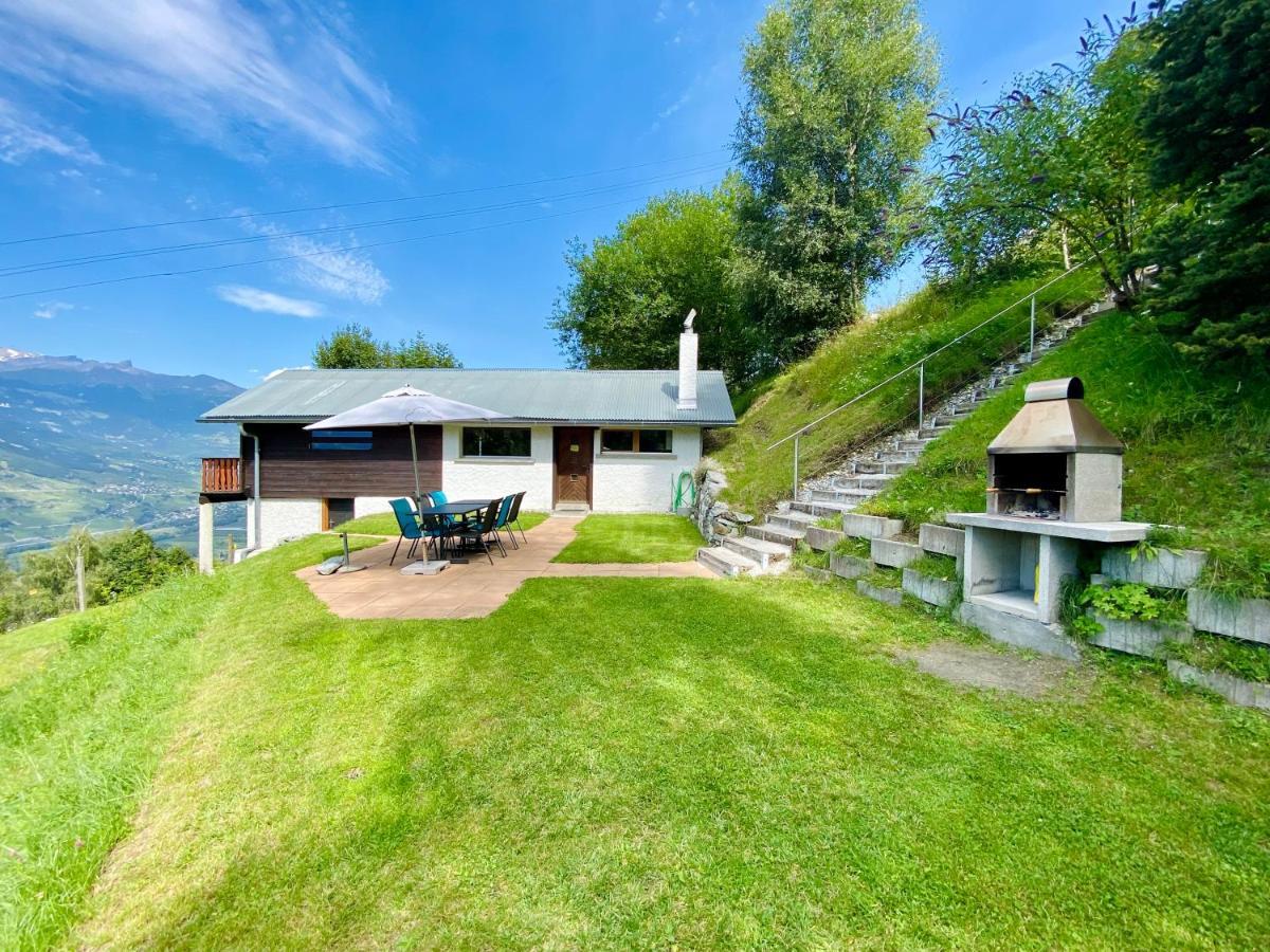 Eco Lodge With Jacuzzi And View In The Swiss Alps Grône Esterno foto